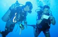 Underwater notetaking
