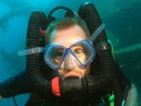 Eric Hirsch using the rebreather