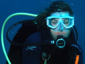 Amanda underwater