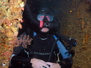 Huw diving